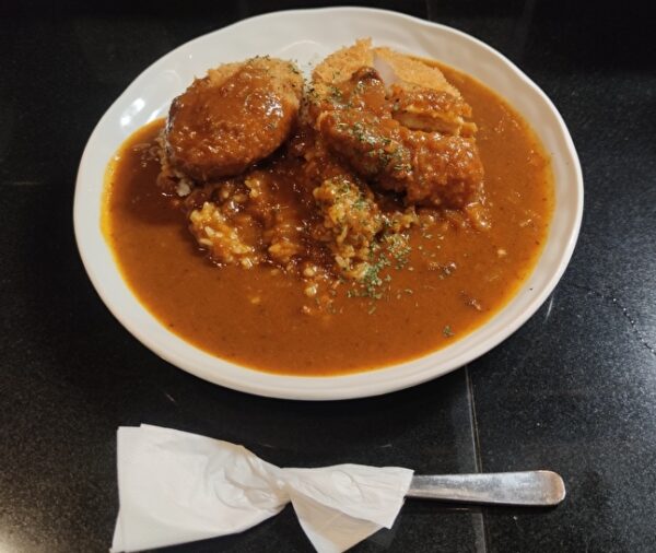 ロース豚カツカレー