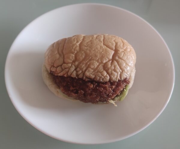 肉じゃがコロッケバーガー