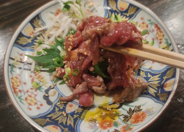 和牛炙りユッケ