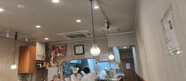 店内２