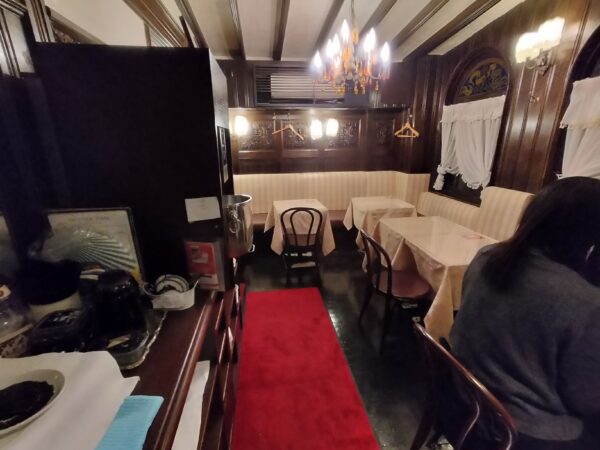 店内５